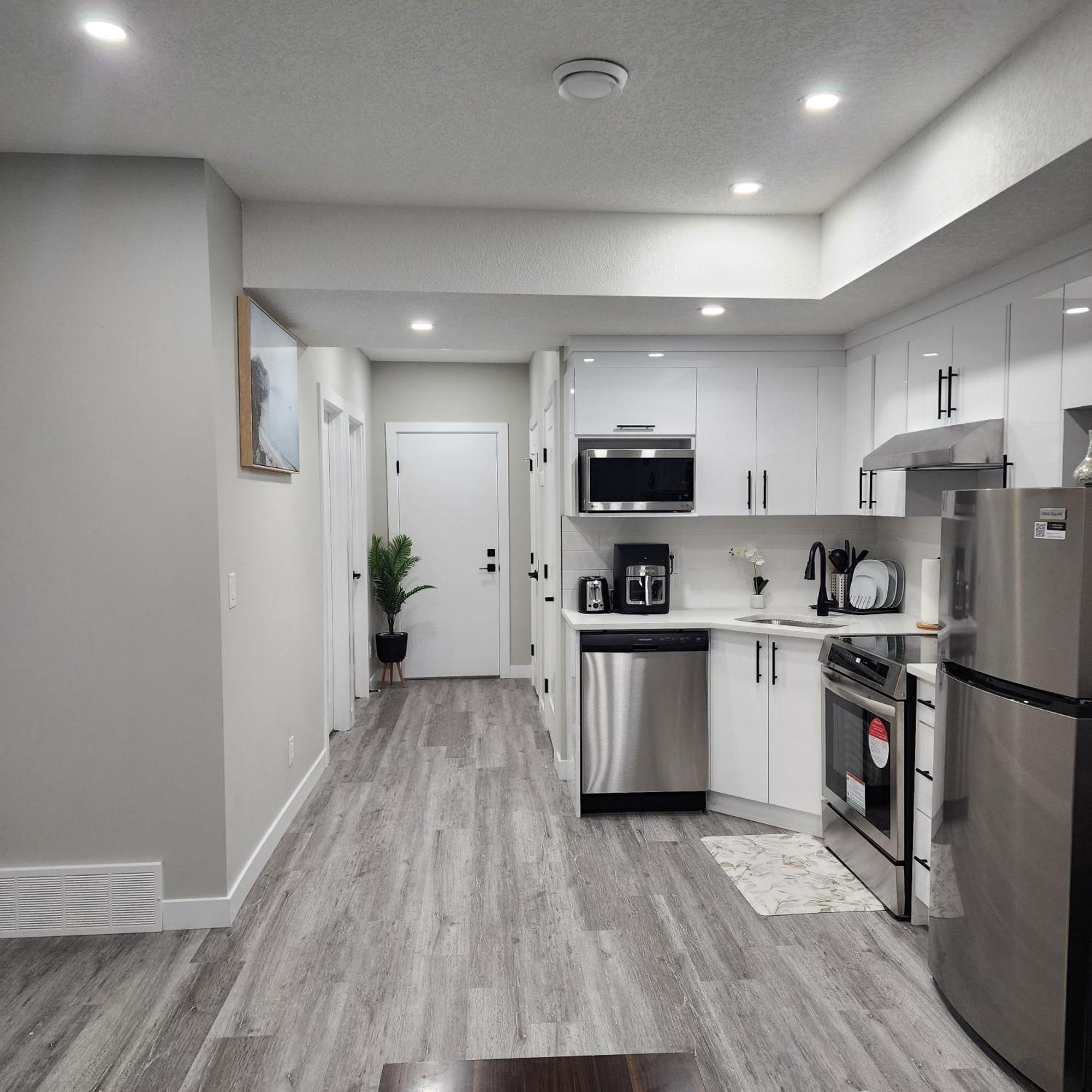 Fabulous And Cozy Guest Suite Calgary Extérieur photo